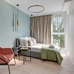 Aura 40 Center By Downtown Aparthotel 3*