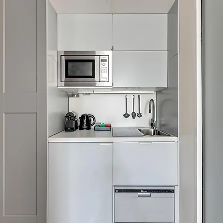 Aura 40 Center By Downtown