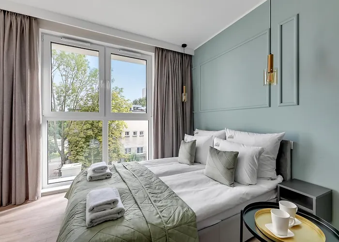 Aura 40 Center By Downtown